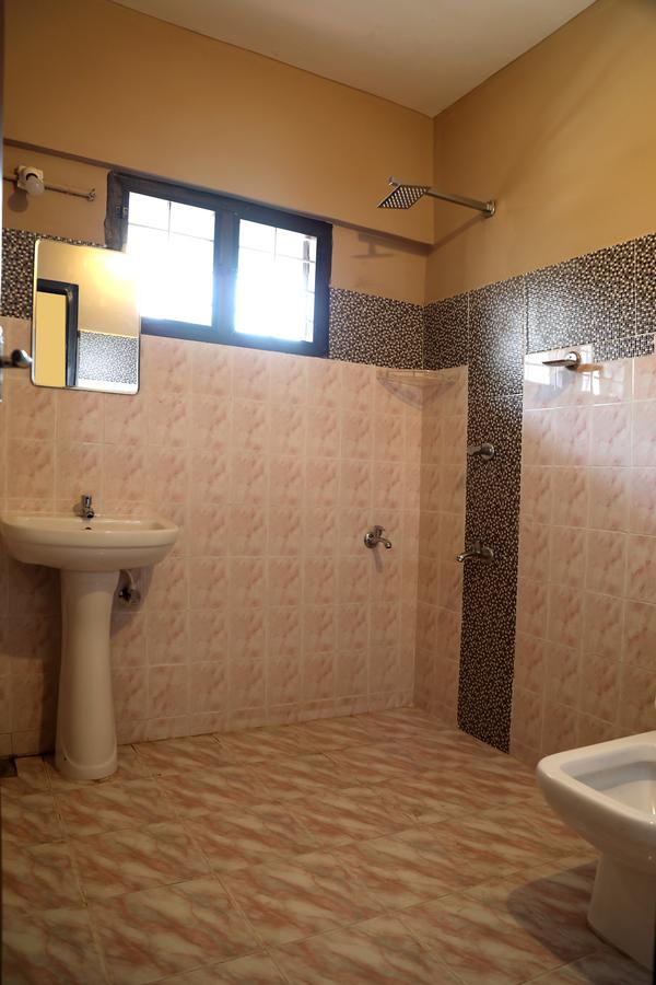 Puthens Clifton Inn Kottayam Luaran gambar