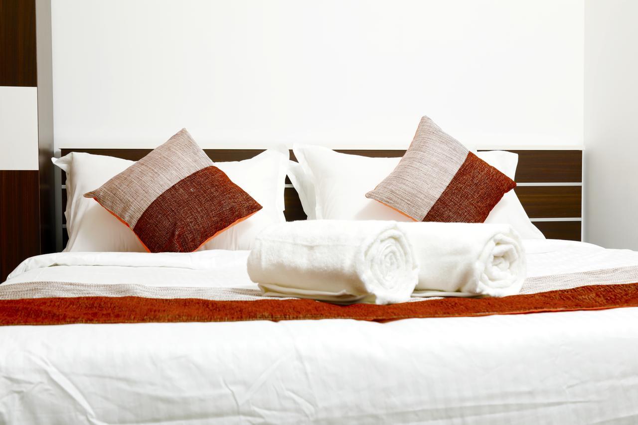 Puthens Clifton Inn Kottayam Luaran gambar